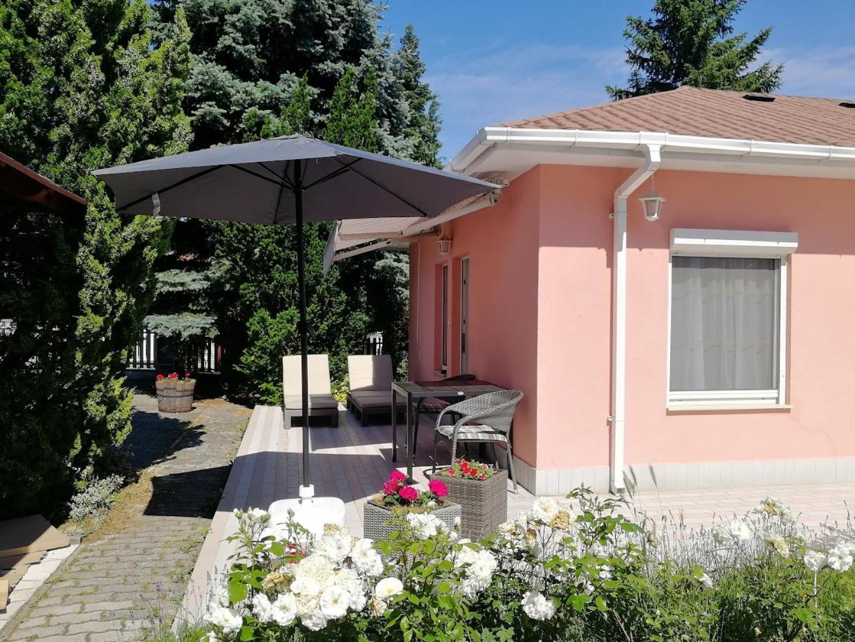 Feszek Apartmanhaz Vonyarcvashegy Εξωτερικό φωτογραφία